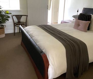 Lovely Farm Style Home - Photo 6