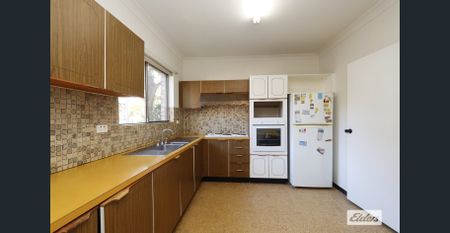 Good Location - Photo 5