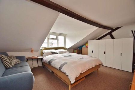 Winchester City Centre, SO23 - Photo 3