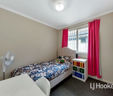 Perfect family home! - Photo 1