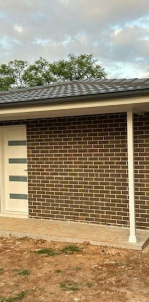 Modern granny flat with Parking - Photo 1