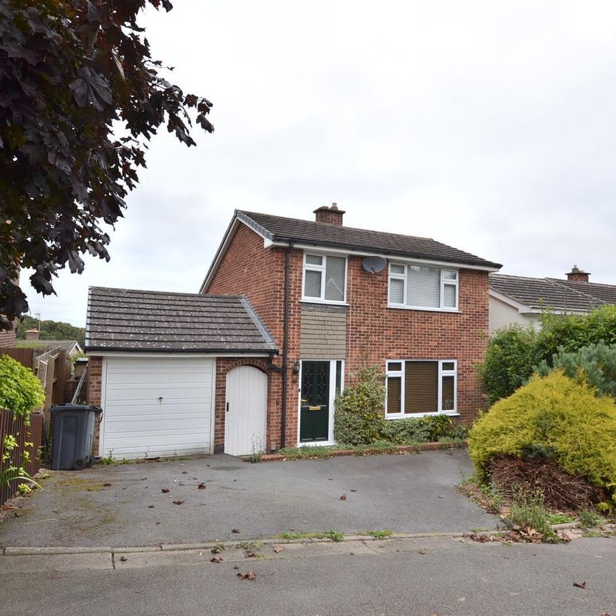 King Richards Hill, Whitwick, Coalville - Photo 1