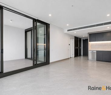Skyline & Harbour Bridge Views 2 bed 2 bath 1 car space for lease (... - Photo 2