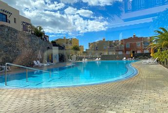 Se alquila en el Palm Mar adosado de lujo con 3 dormitorios