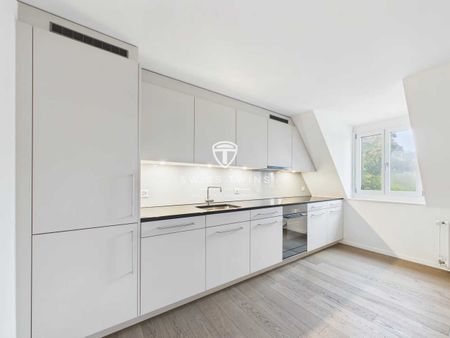 Exclusive living above the rooftops of Zurich - Stylish 2.5-room apartment with terrace - Photo 2