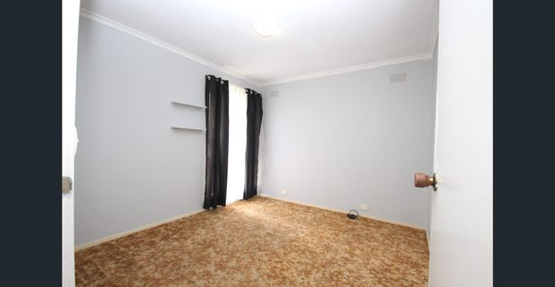 Charming two bedroom unit in the heart of Geelong West. - Photo 1
