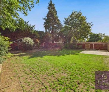 Woodside Avenue, London, N12 - Photo 5