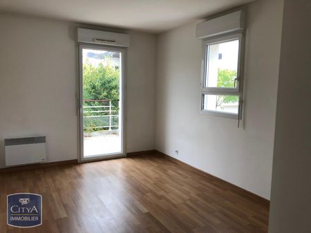Location Appartement 3 pièces 72m² ST AVERTIN 37550 - Photo 3