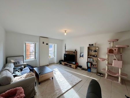 Location Appartement 4 pièces 94m² - Photo 2