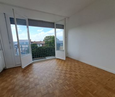 Location Appartement 3 pièces 69m² - Photo 2