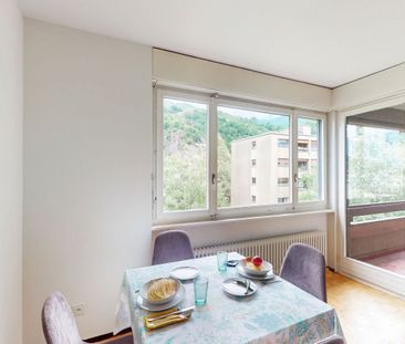 Luminoso 2.5 locali con balcone, piscina e campi da tennis - Foto 1