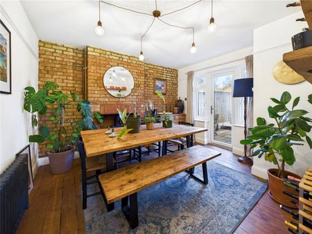 Sandford Road, Chelmsford, Essex, CM2 6DF - Photo 2