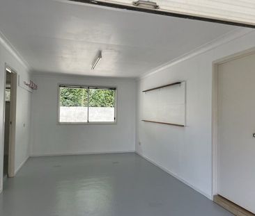 Private duplex in popular Paradise Point - Photo 2