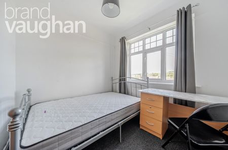 5 bedroom semi-detached house to rent - Photo 3