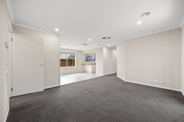 Comfort & Convenience in a Quiet Court Location - Photo 1