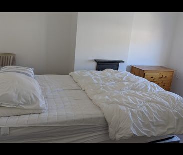 3 Bed Terraced House, Kenya Road, SE7 - Photo 5