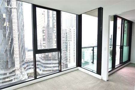 2406/618 Lonsdale Street - Photo 3