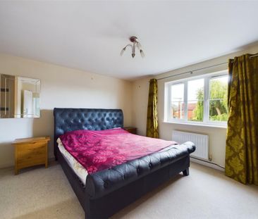4 bedroom detached house to rent - Photo 6