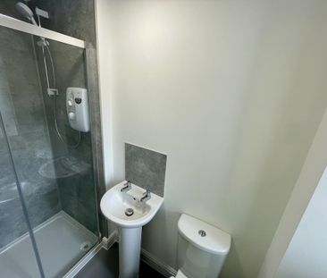 4 bedroom detached house to rent - Photo 6