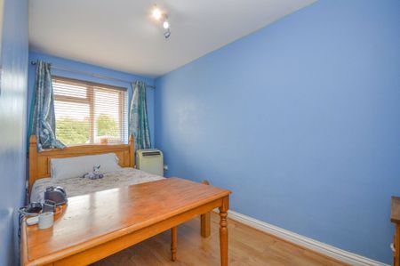 4 bedroom house - Photo 5