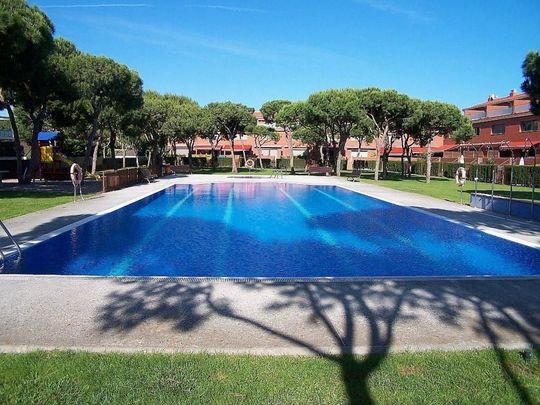 4 room luxury House for rent in Gavà, Spain - Photo 1