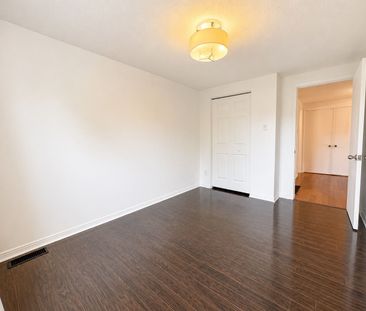 For Lease - 4396 Whittaker Crescent, Cyrville - Carson Grove - Pine... - Photo 1