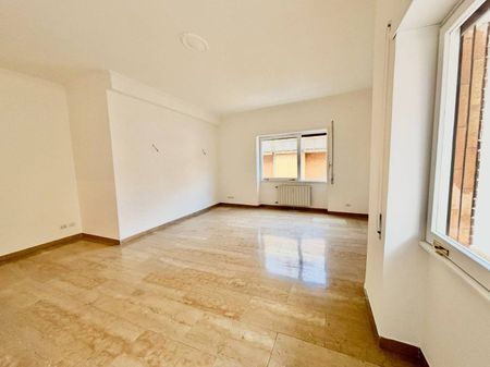 Quadrilocale via Achille Loria 7, Fleming, Roma - Foto 3