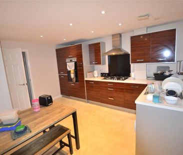 4 bedroom terraced house to rent - Photo 4