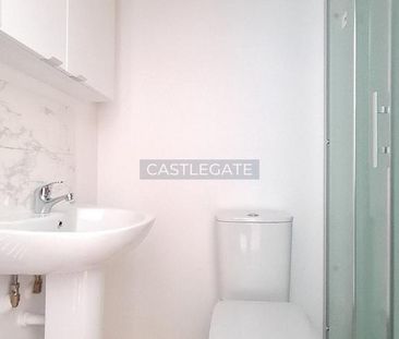 1 bedroom ground floor flat to rent - Photo 2