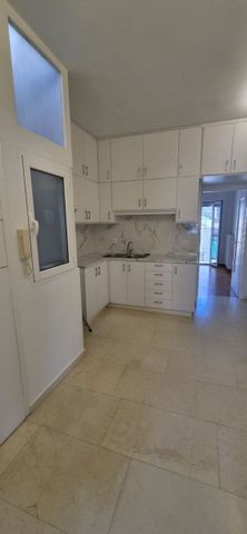 Διαμέρισμα για ενοικίαση Βαρνάβα (Παγκράτι) - Φωτογραφία 2