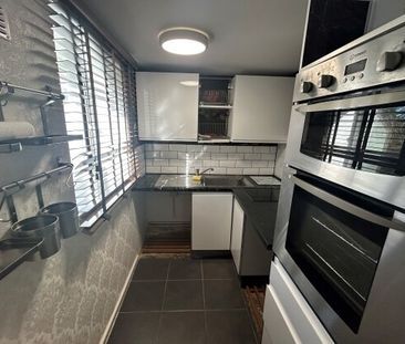 Princes Court, L8 - Photo 1