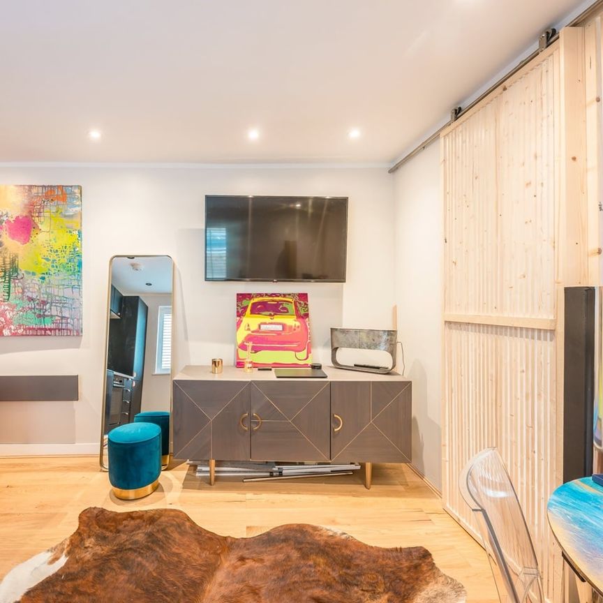 Studio Flat, London, SW15 - Photo 1