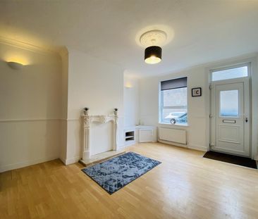 2 bedroom House To Let - Photo 1