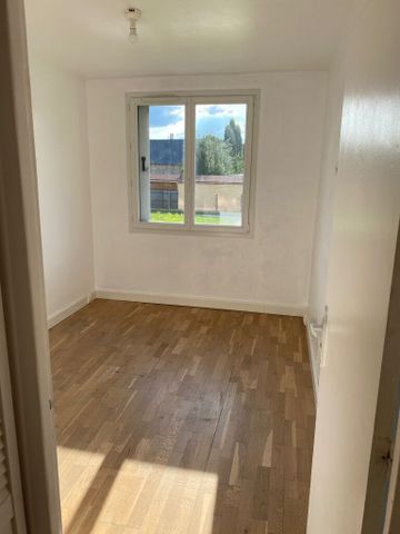 Location Appartement 4 pièces 66m² BOIS D ARCY 78390 - Photo 3