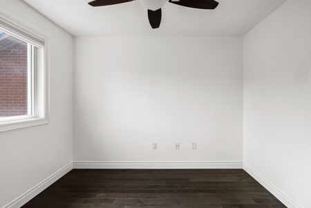 For Lease - 2218 Bluegrass Lane, Burlington, Ontario - Photo 2