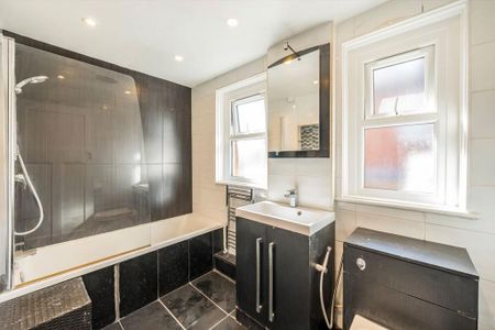 2 bedroom maisonette to rent - Photo 5