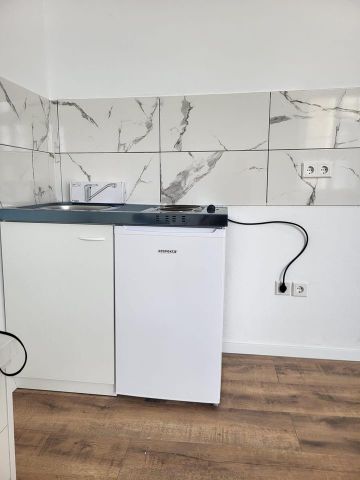 Möbliertes Apartment im Herzen von Bonn – direkt an der Kirschblütenstraße, Zentrumslage - Photo 4