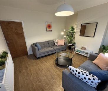 3 bedroom terraced house to rent - Photo 5