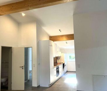 Schöne, moderne 4-Zimmer-Loftwohnung in idyllischer Lage sucht symp... - Photo 1