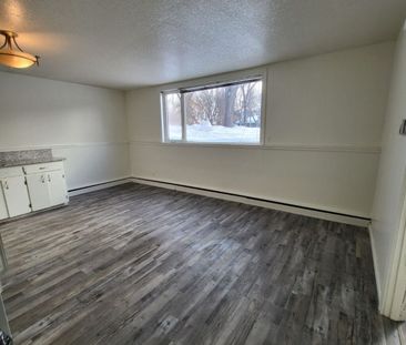 1424 College Avenue, Regina - Photo 1