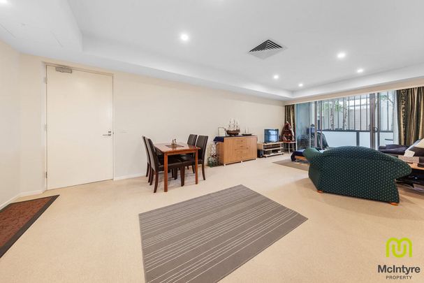 Spacious Two Bedroom Unit - Photo 1
