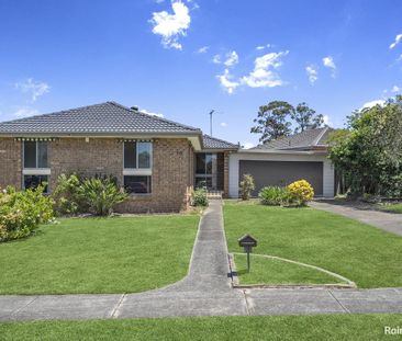 Spacious Family Home in a Quiet Bossley Park Cul-de-Sac - Photo 4