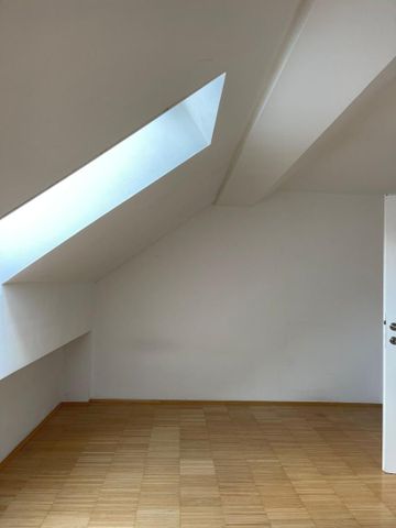 Galeriewohnung mit Balkon im letzten Liftstock - Photo 2