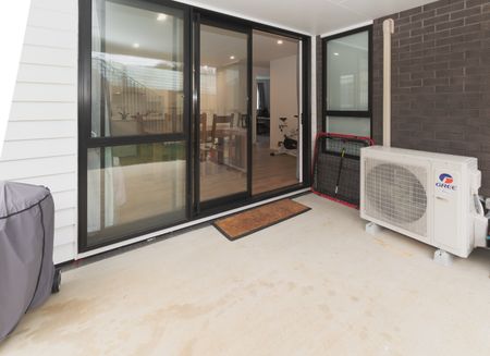 Newly Built Family Home - Photo 3