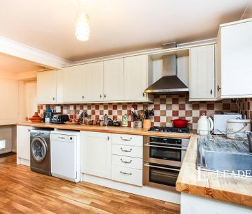 3 bedroom terraced house to rent - Photo 5