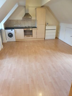 Studio Flat, Luton, LU1 - Photo 1