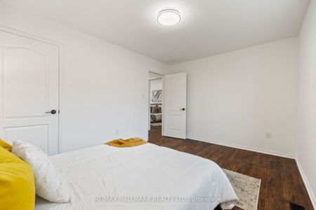 For Lease - 83 Matthew Boyd Crescent, Newmarket, Ontario - Photo 3