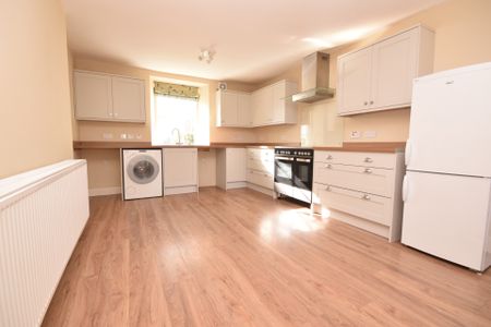 Spittalfield - Photo 3