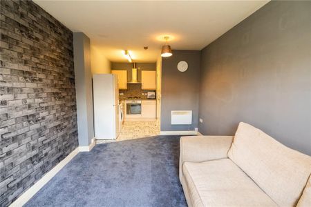 2 bedroom apartment to rent - Photo 2