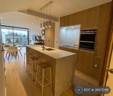 3 bedroom semi-detached house to rent - Photo 5